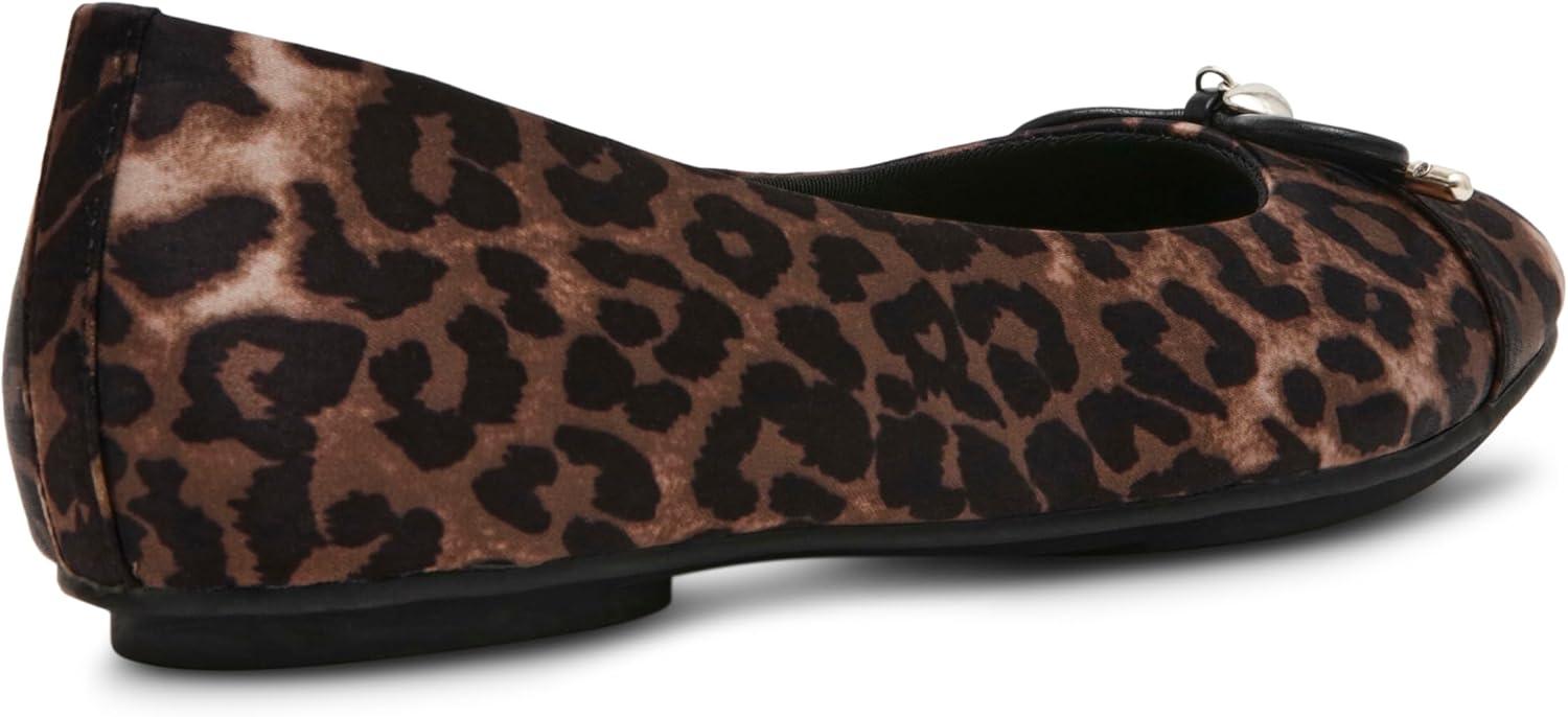 imageAnne Klein Womens LuciLeopard