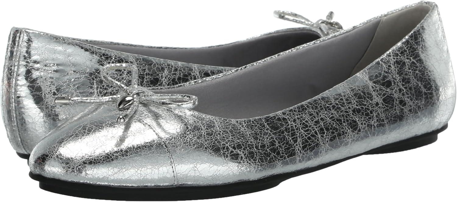 imageAnne Klein Womens LuciSilver