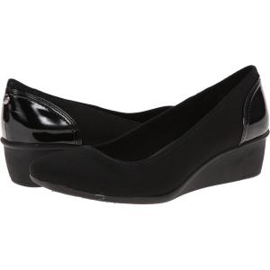 Anne Klein Women’s Wisher Wedge Pump(Black)