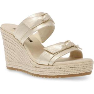 Anne Klein Women’s Wiona Platform(Light Gold)