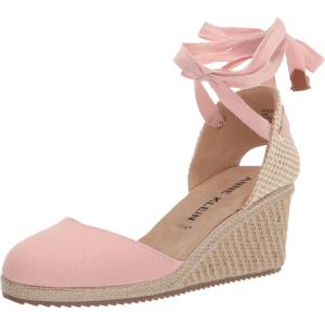 Anne Klein Women’s Zia Wedge Sandal(Light Pink)