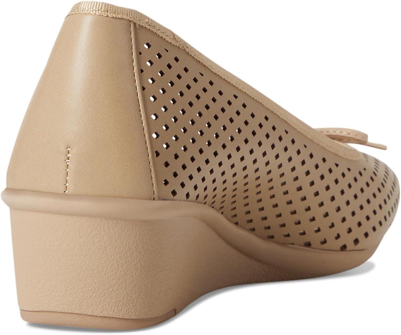 imageAnne Klein Womens WinsletBiscotti