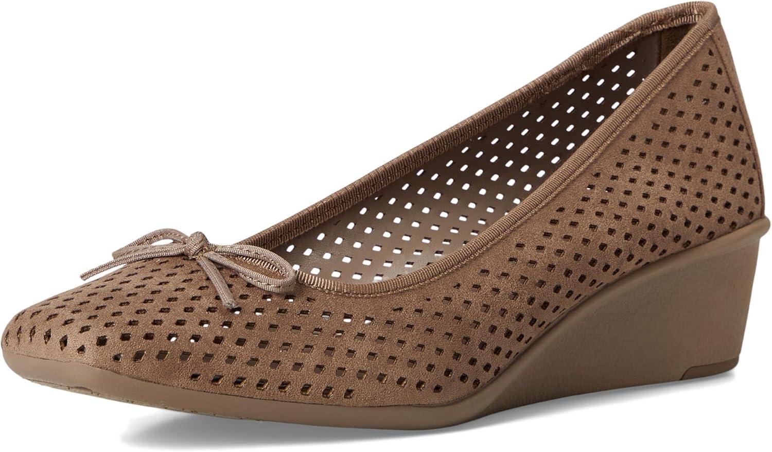 imageAnne Klein Womens WinsletTruffle