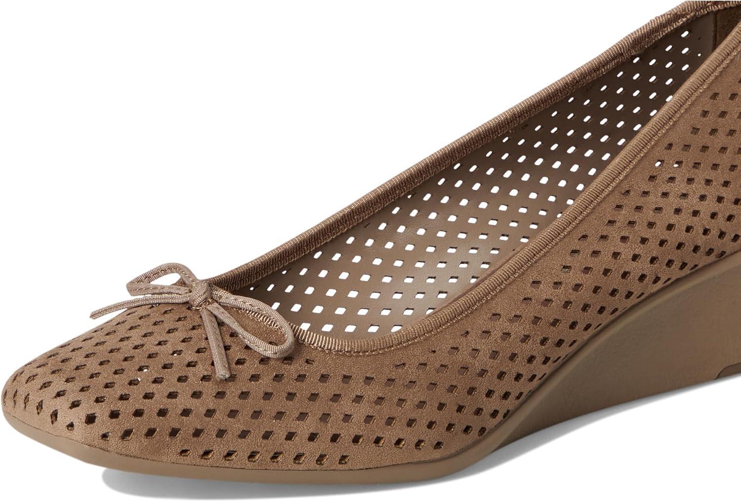 imageAnne Klein Womens WinsletTruffle